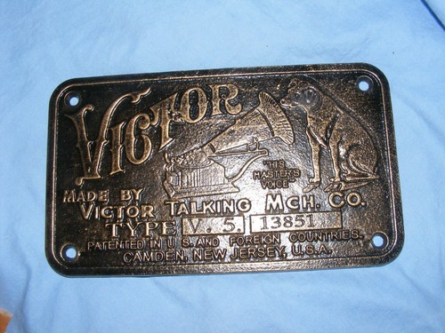 Hmv victor sign - victor,