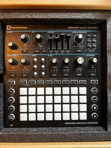 Novation circuit mono station - circuit,