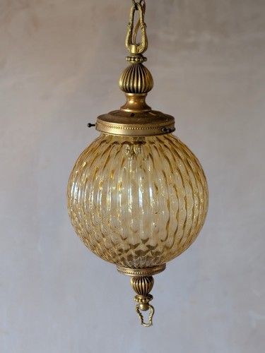 Vintage brass amber ribbed - &,