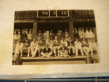 VINTAGE CRICKET TEAM PHOTOGRAPH - 2nd JUNE 1934 FREE FORESTERS v UPPINGHAM