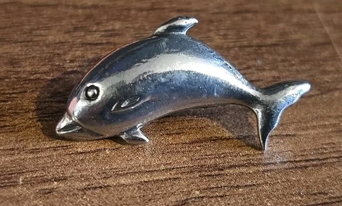 Pin badge dolphin beautiful - pin,