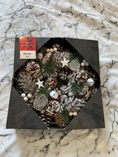 Christmas door reef decoration