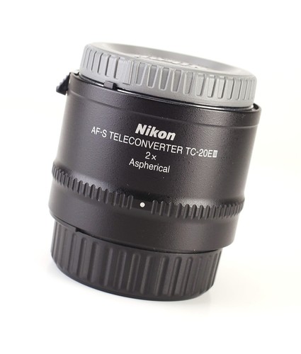 Nikon 20e iii - af-s, 2x