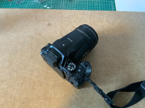 Camera kit include nikon - camera,