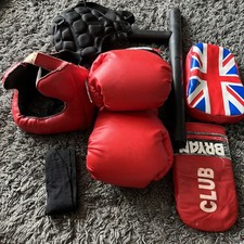 Lonsdale boxing gloves 12 Oz