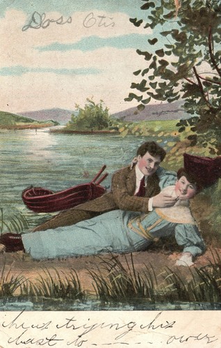 Vintage postcard lovers couple - postcard,
