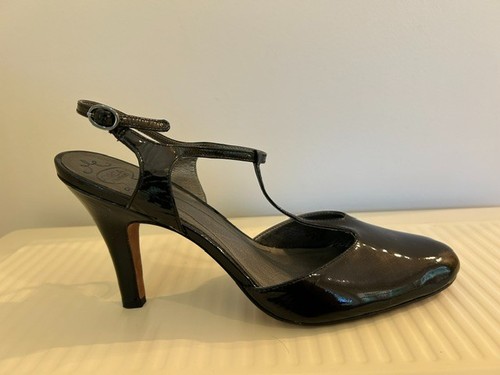 Circa joan david - &, black