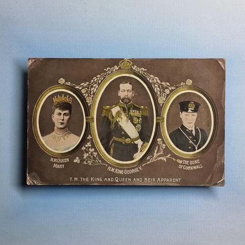 Royal family postcard 1911 - uk,