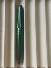 Diplomat aero - broad nib