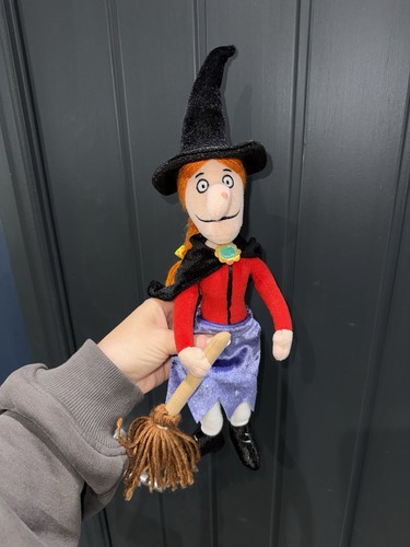 Room the broom witch - on, 15”