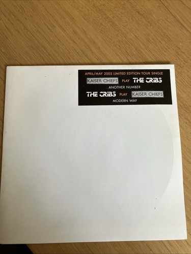 Kaiser chiefs play the - play,
