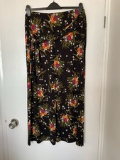 T U Sainsbury’s Size 16