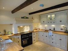 HANDMADE FREESTANDING SOLID