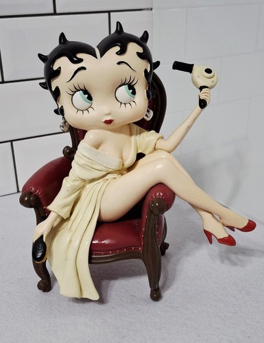 Betty boop figurine grooming - betty,