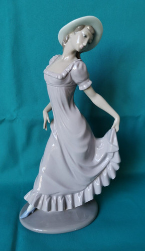 Lladro figurine gathered - lladro,