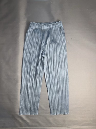 Issey miyake pleats - pleats, please