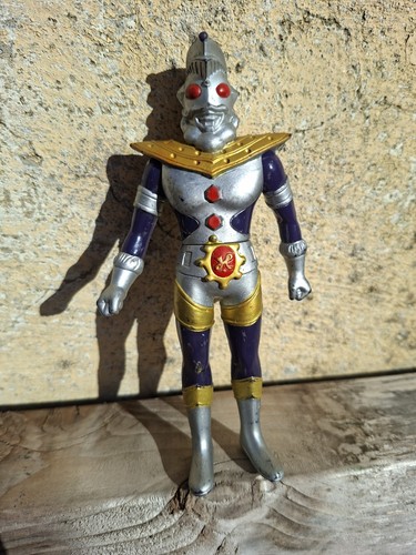 Ultraman king 2009 bandai - ultraman,