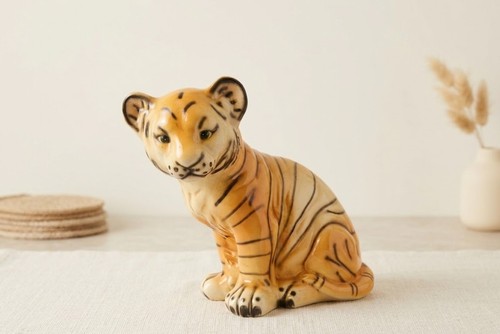 Large italian ceramic tiger - large,