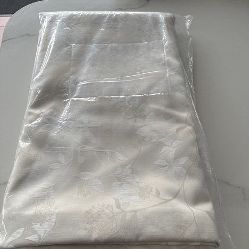 Branded chinoiserie eyelet - branded,