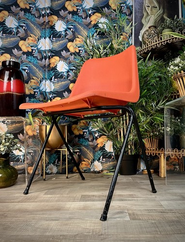 Robin day hille chair mid - chair,