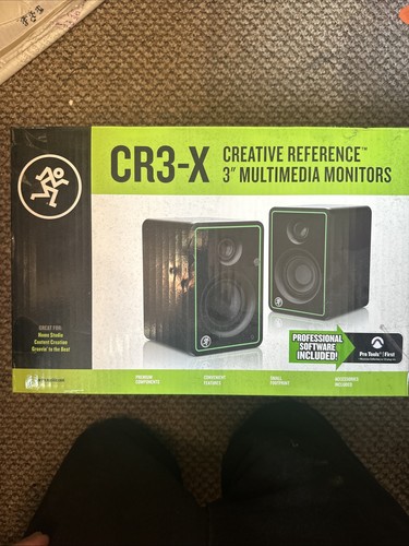 Mackie cr3 creative - 3",