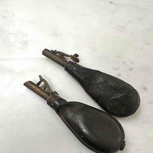 Vintage black leather - black,