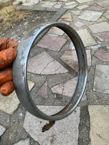 Vintage headlight rim - , 8”