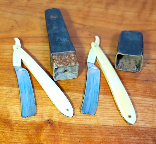 Antique straight razors - razors, lot