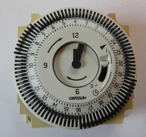 Grasslin 24hr analogue timer - 24hr,