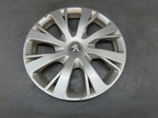 One peugeot 208 - one,