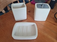 VILLEROY & BOCH Bathroom Accessories Toothbrush holder, Container and Soap Tray