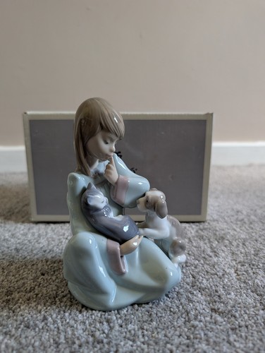 Lladro porcelain cat nap - porcelain,