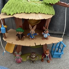 RARE Peter Rabbit Tree House and Characters- Beatrix Potter