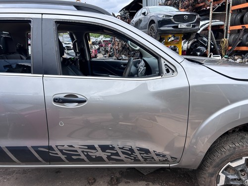 Nissan navara d23 - nissan,