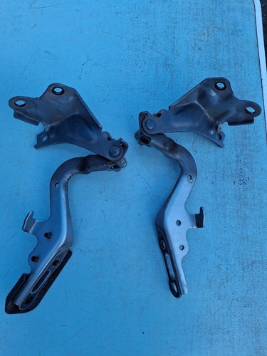 Lexus 220 bonnet hinges - lexus, is