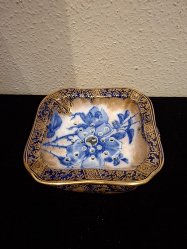 Doulton burslem soap dish - ,