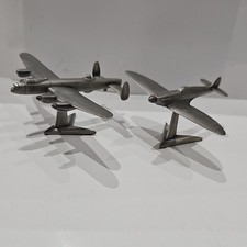 Avro Lancaster + Spitfire