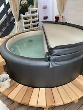 Softub Resort 300 5-6 person hot tub