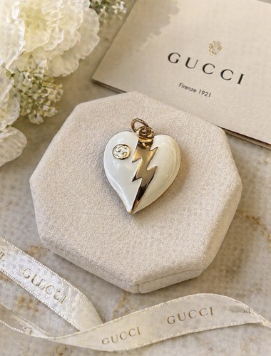Gucci white enamel heart - white,
