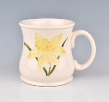 Moorcroft Pottery Daffodil Pattern Mug by Sally Tuffin MU1