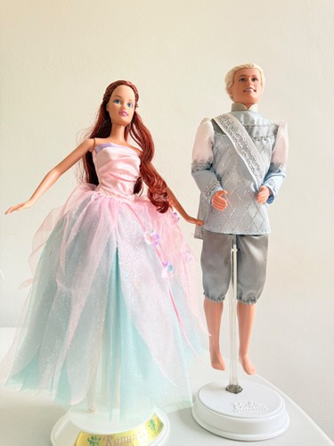 Vintage barbie swan - vintage, lake