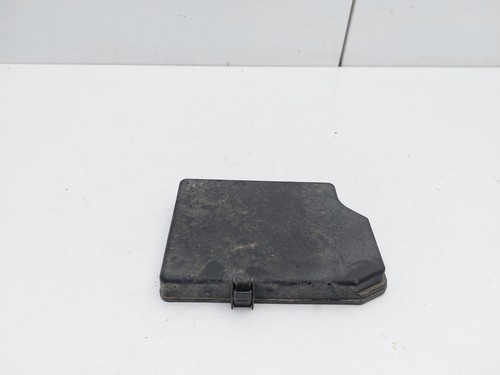 Fuse box trim - fuse, lid