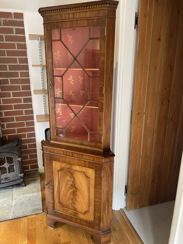 Mahogany veneer glazed corner - mahogany,
