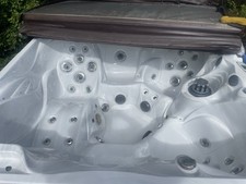 Evo 8 Brown Hot Tub