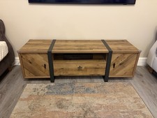 Next Dark Bronx TV Unit