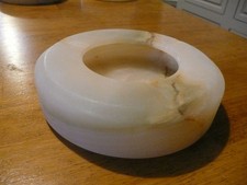 BEAUTIFUL -ROUND-ONYX- ASHTRAY