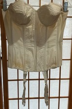 Vtg Ivory Lace WARNER’S