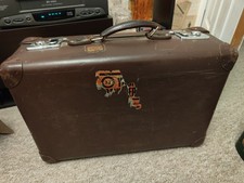 VINTAGE RETRO GLOBETROTTER SUITCASE LUGGAGE SHABBY CHIC DECOR STORAGE PROP
