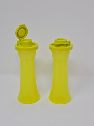 Tupperware salt and - tupperware, pepper