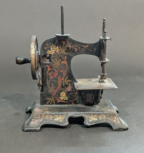 Antique muller toy sewing - antique,